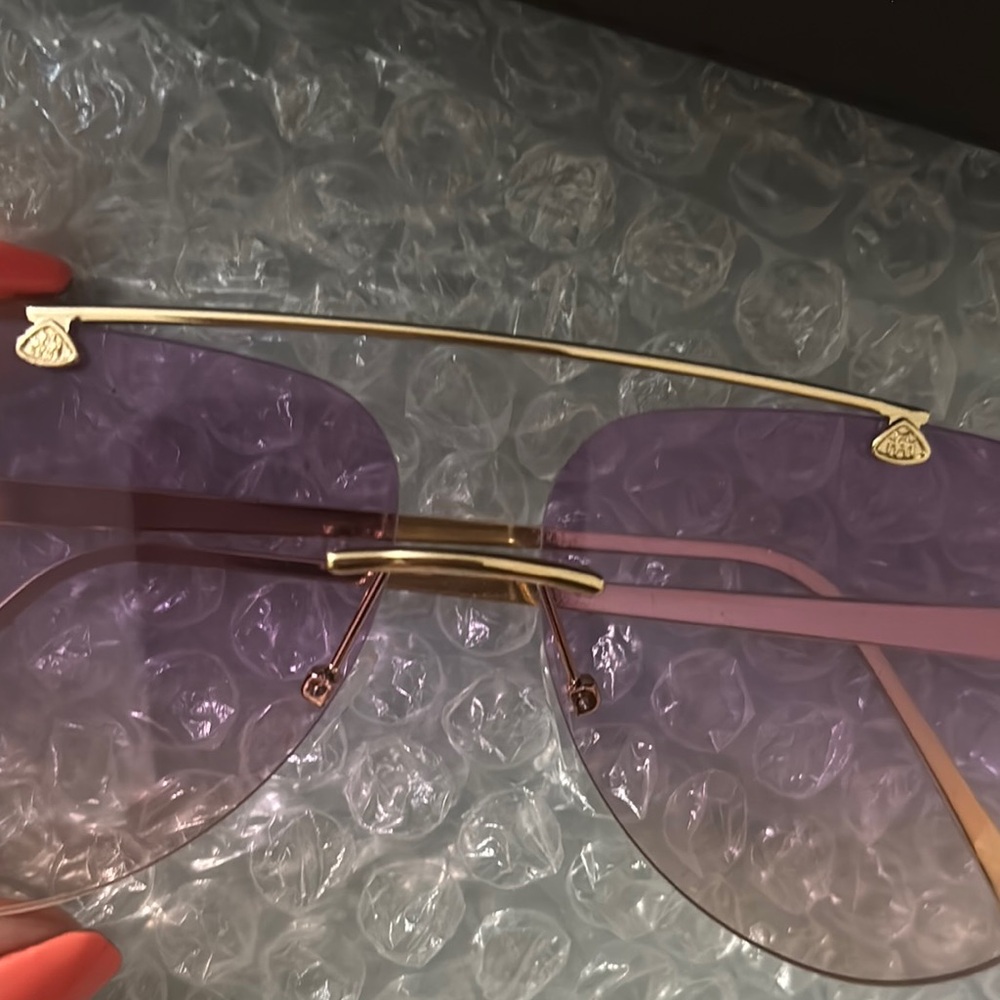 Pink and Gold Women's Sunglasses - Picture 3 of 3